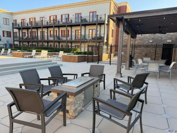 $320,000 | 7707 Bluebonnet Boulevard, Unit 226, Baton Rouge, LA 70810