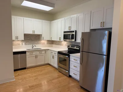 $320,000 | 7707 Bluebonnet Boulevard, Unit 226, Baton Rouge, LA 70810