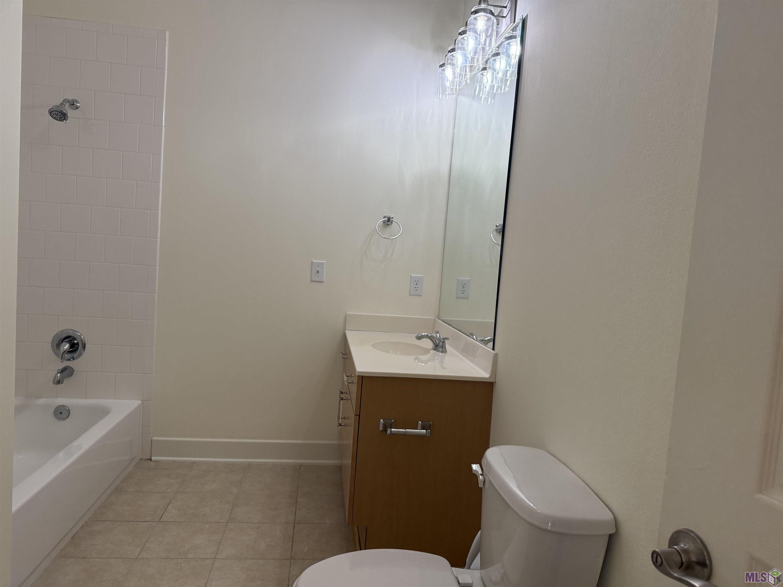 7707 Bluebonnet Boulevard, Unit 226 Baton Rouge, LA 70810 - Photo 8 of 18