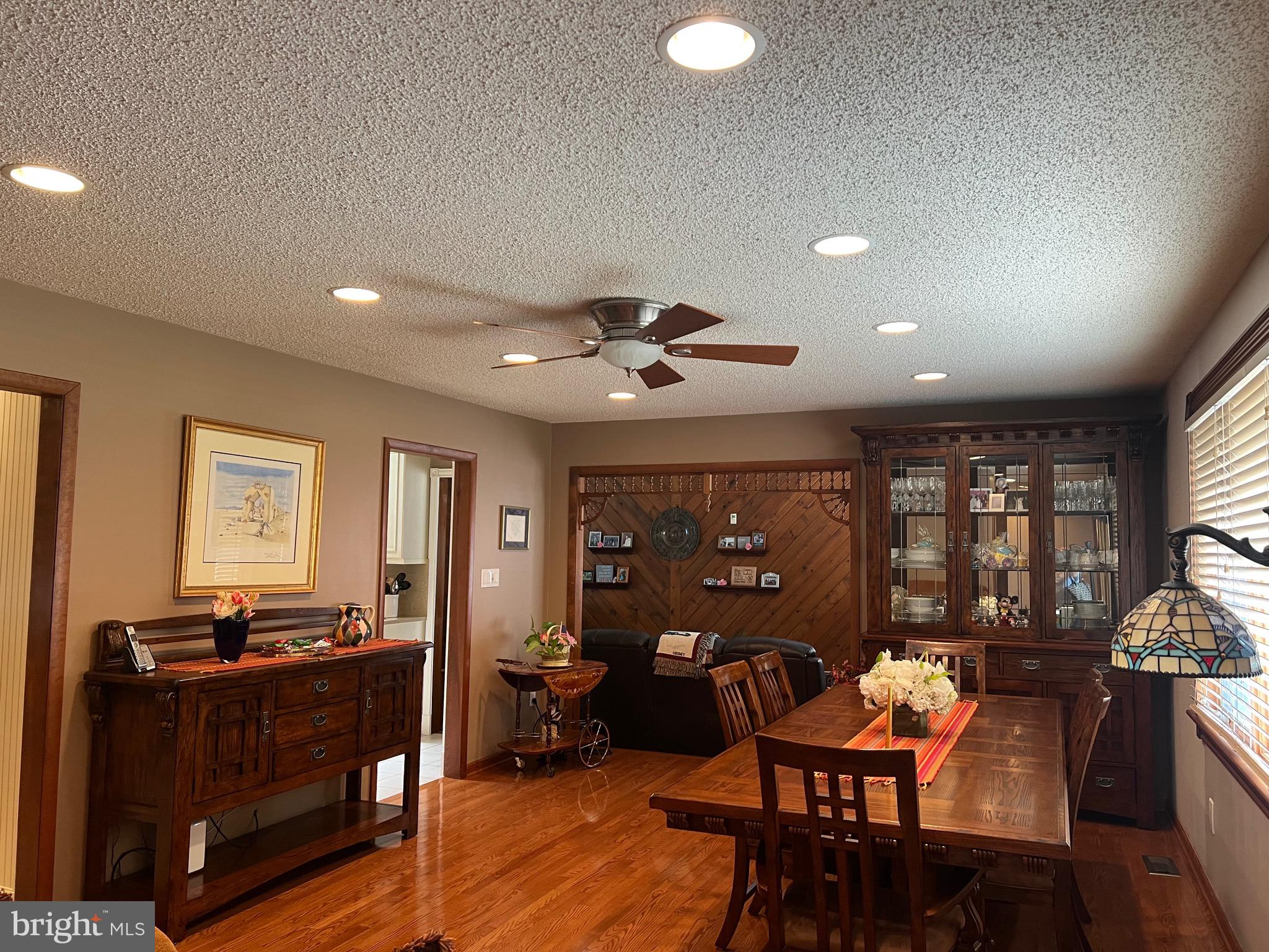 12 Constitution Boulevard Berlin, NJ 08009 - Photo 4 of 35