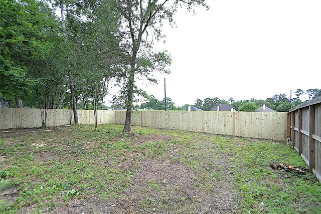 $1,850 | 631 Aweigh Drive, Crosby, TX 77532