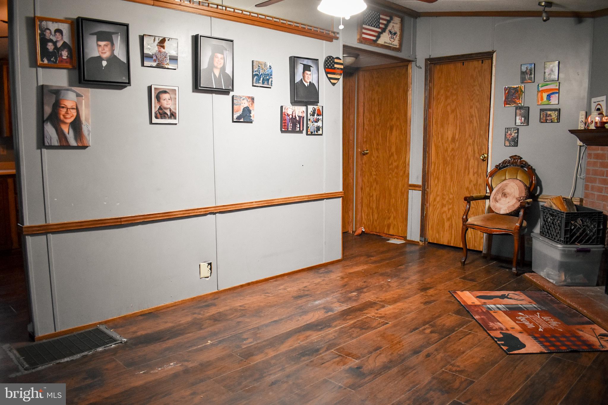 235 Main Street Heislerville, NJ 08324 - Photo 3 of 28 Living room