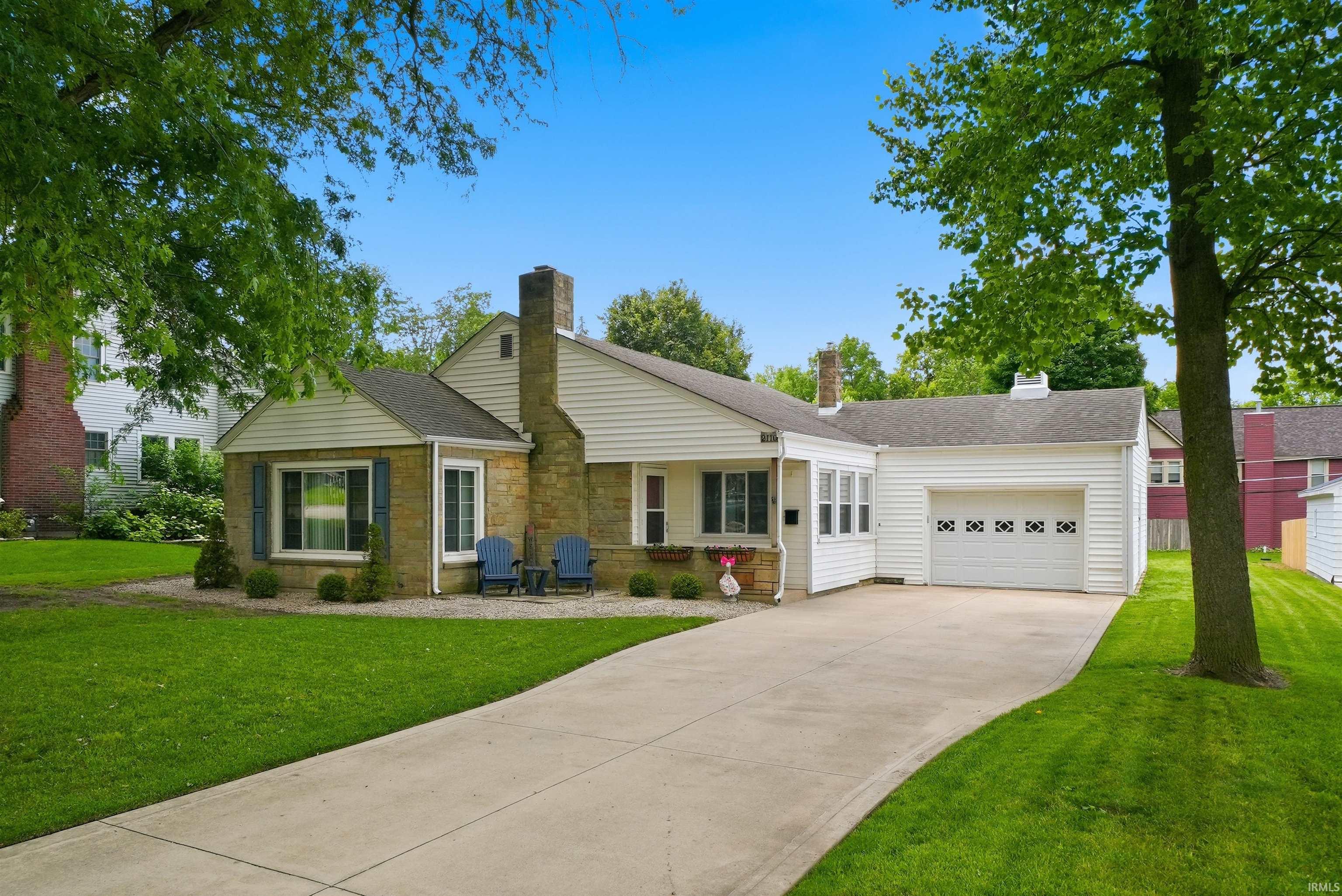 2110 Springfield Avenue Fort Wayne, IN 46805 - Photo 1 of 39