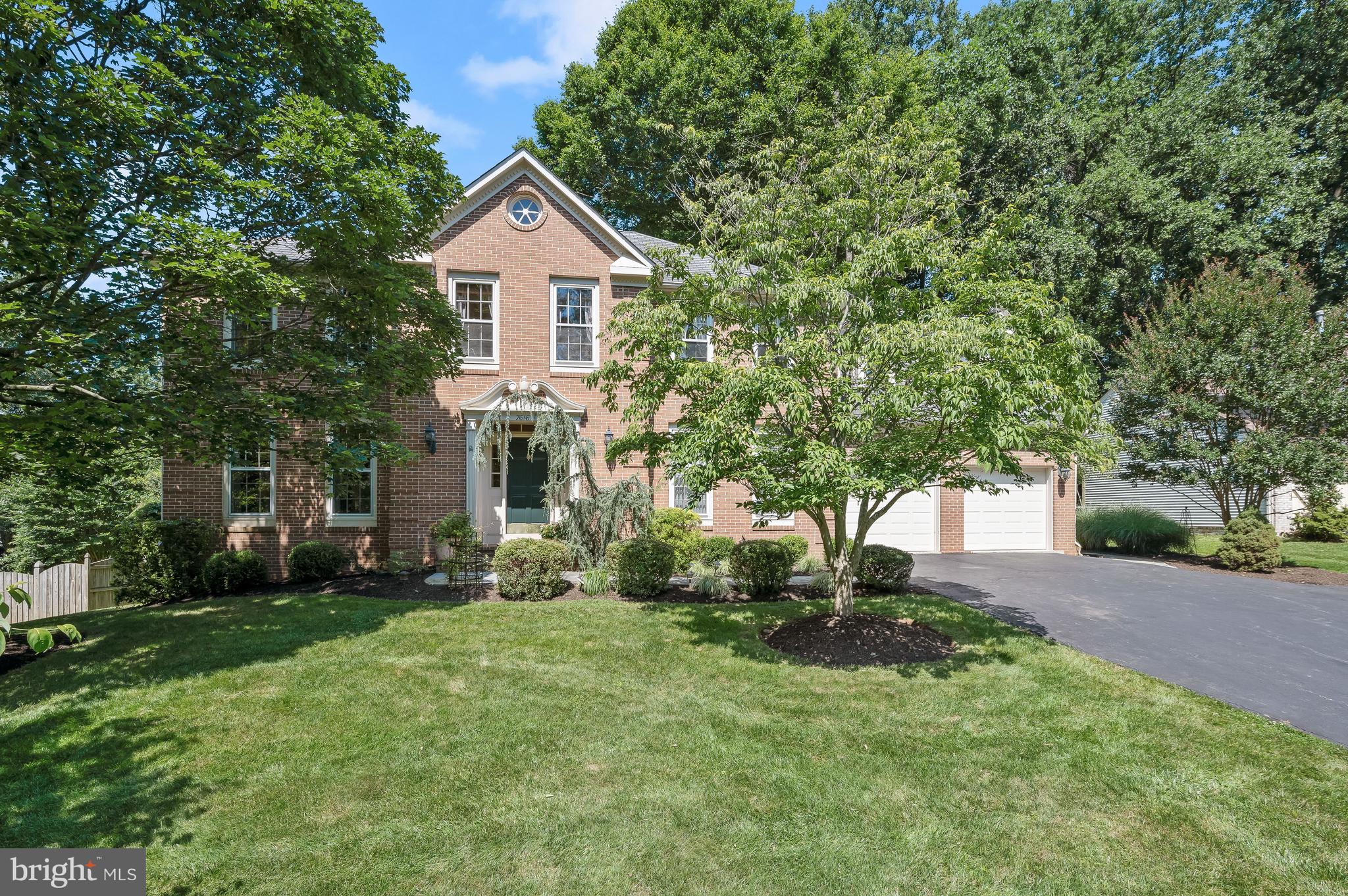 7616 Brickyard Road, Potomac, MD 20854 Compass