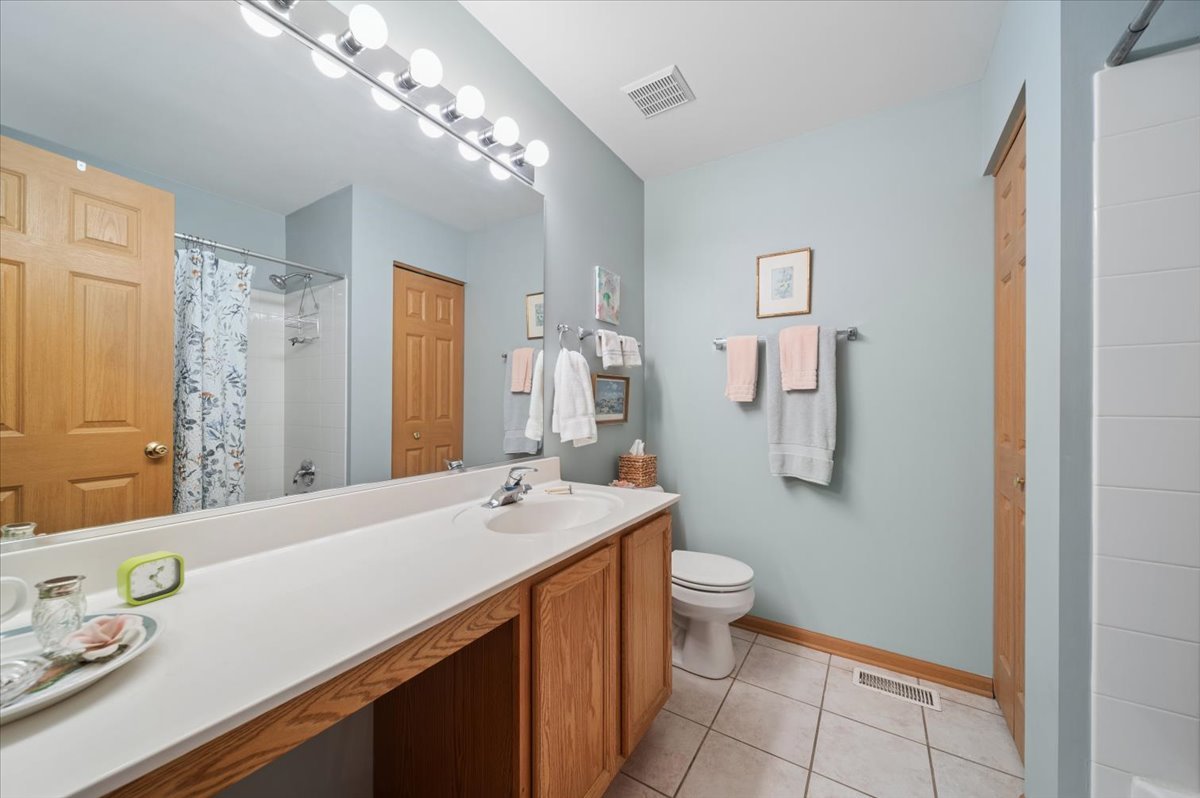 2416 Golf Ridge Circle, Unit 2416 Naperville, IL 60563 - Photo 15 of 23 Gallery Image 15