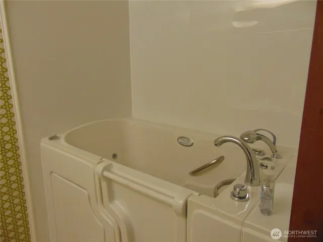 $521,000 | 7209 Turquoise Drive Southwest, Lakewood, WA 98498