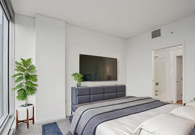 $330,000 | 8161 33rd Avenue South, Unit 606, Bloomington, MN 55425