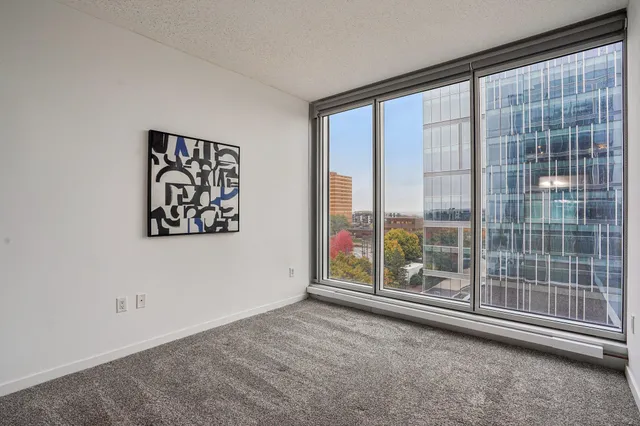 $330,000 | 8161 33rd Avenue South, Unit 606, Bloomington, MN 55425