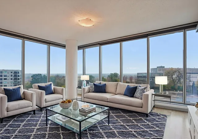 $330,000 | 8161 33rd Avenue South, Unit 606, Bloomington, MN 55425