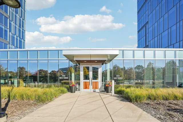 $330,000 | 8161 33rd Avenue South, Unit 606, Bloomington, MN 55425