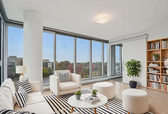 $330,000 | 8161 33rd Avenue South, Unit 606, Bloomington, MN 55425