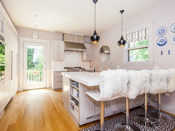 9 Symmes Road Winchester, MA 01890 - Photo 7 of 30 Gallery Image 7