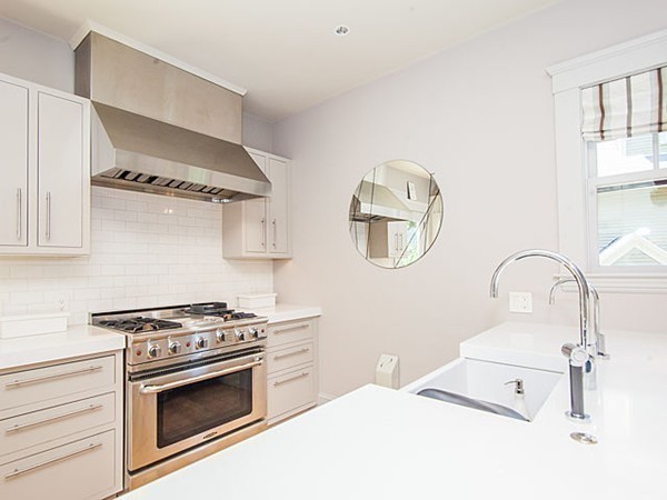 9 Symmes Road Winchester, MA 01890 - Photo 8 of 30 Gallery Image 8