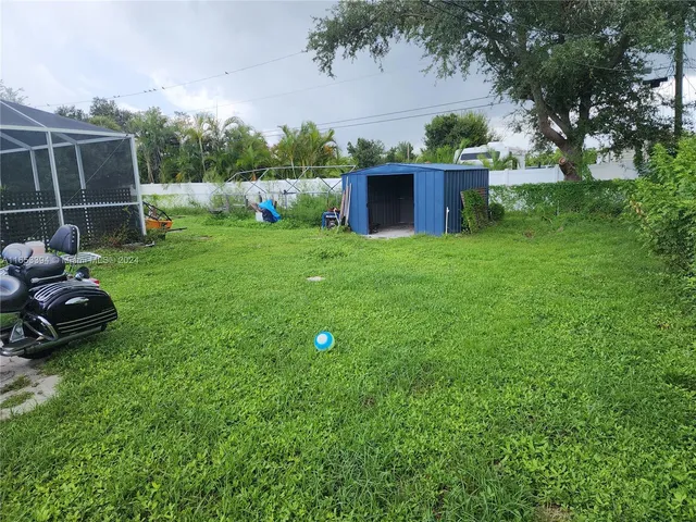 $299,000 | 11048 Vanessa Avenue, Englewood, FL 34224