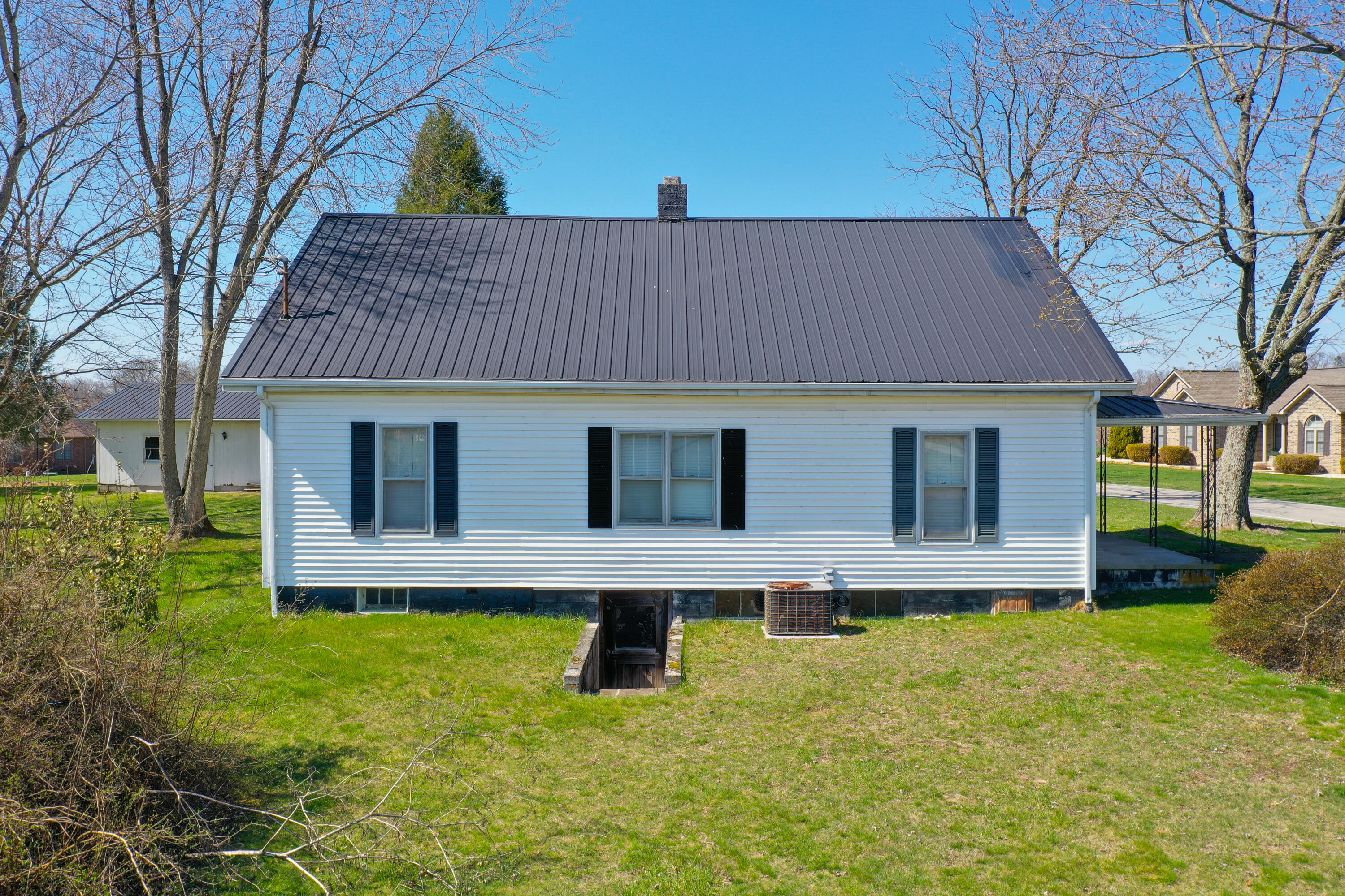 1457 Wyan Road London, KY 40744 - Photo 4 of 44 org_0c061471f046edcd_1710354118000-HDR