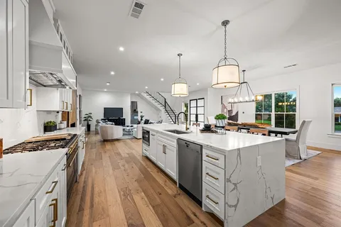 $1,975,000 | 10424 Remington Lane, Dallas, TX 75229