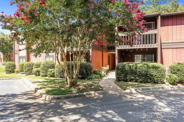 $185,000 | 47 Edgewood Avenue Northeast, Unit B8, Concord, NC 28025