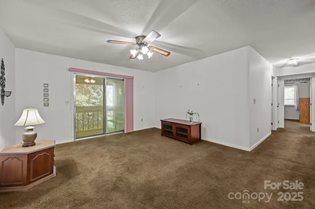 $185,000 | 47 Edgewood Avenue Northeast, Unit B8, Concord, NC 28025