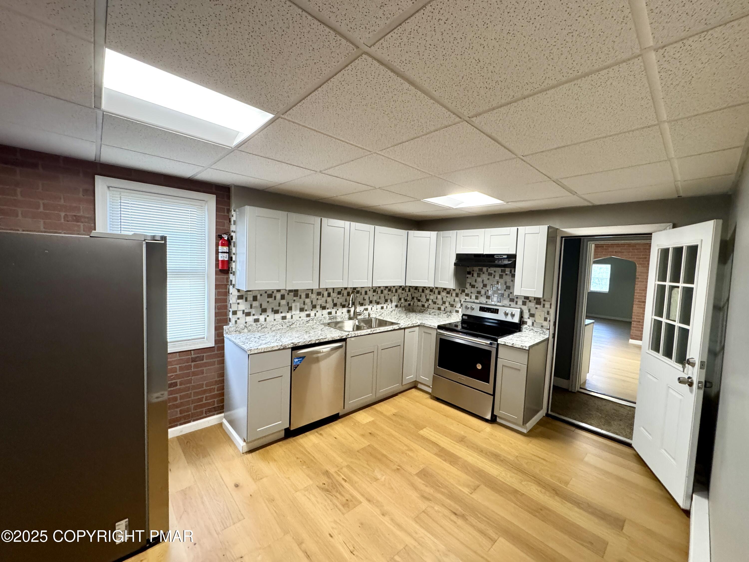112 Lee Mine Street, Unit 4 Nanticoke, PA 18634 - Photo 3 of 8 kitchen