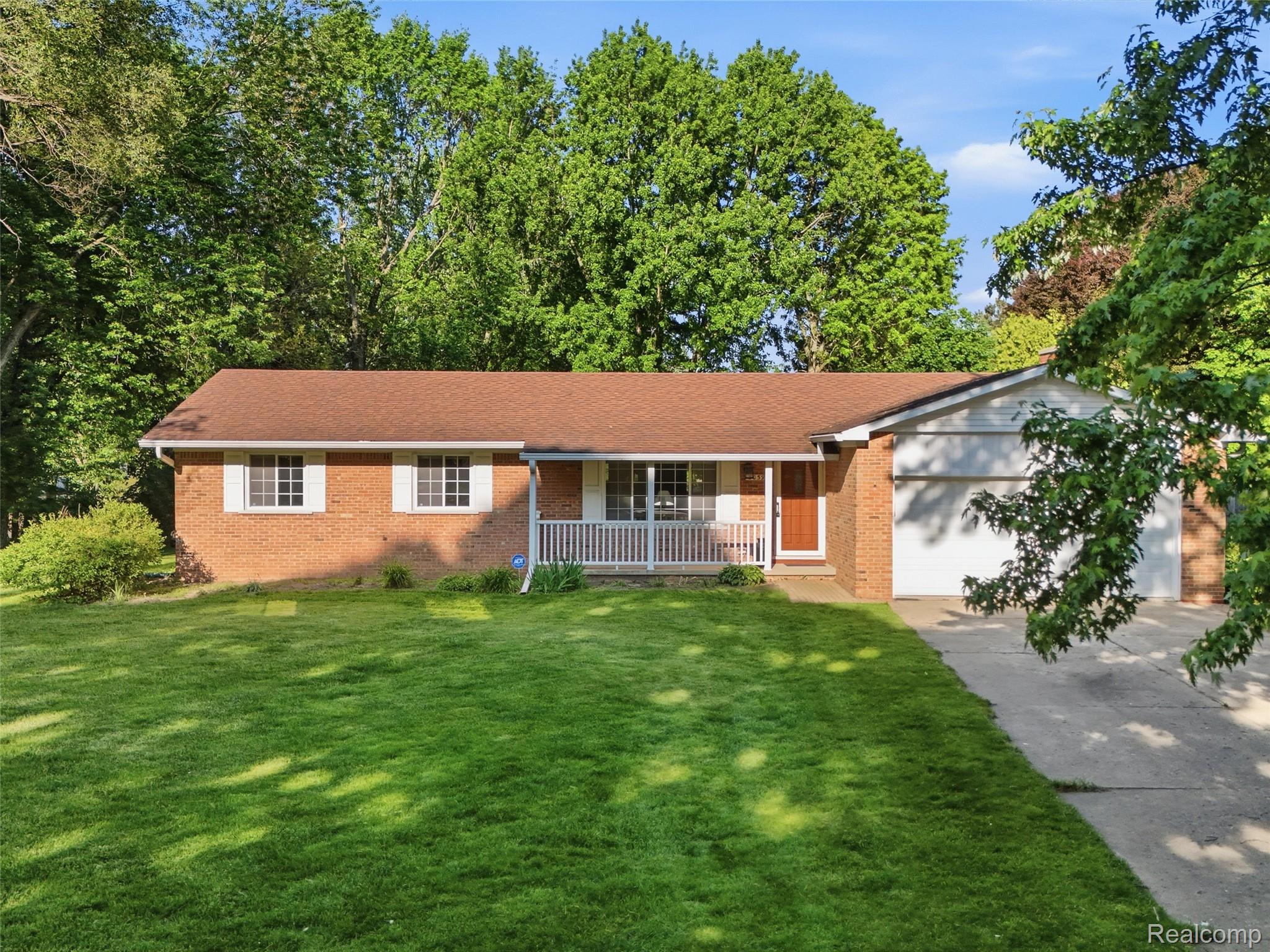 5059 Kidder Road Almont, MI 48003 - Photo 48 of 61 07-DJI_20260528182703_0326_D.jpg