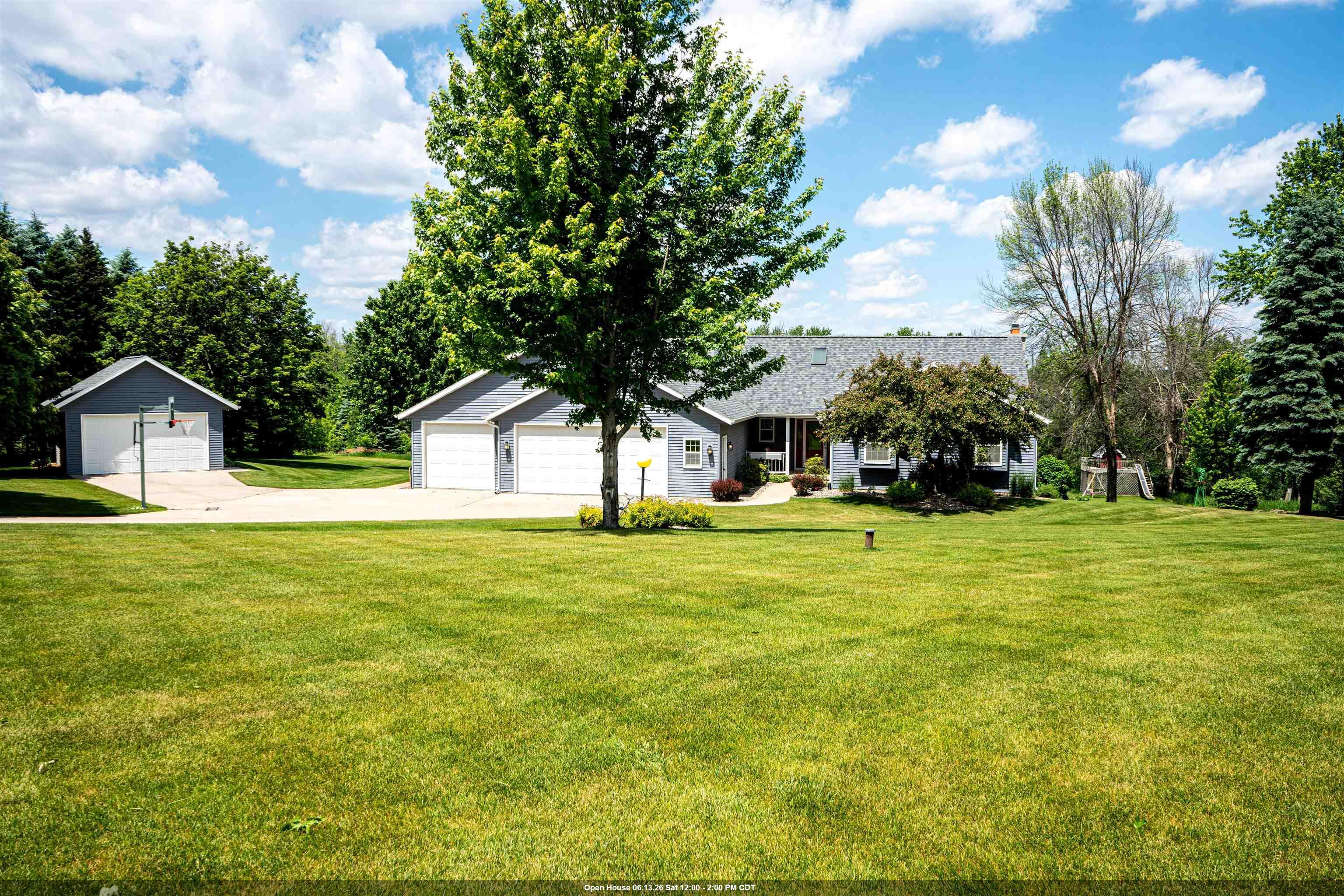 W9010 School Road Hortonville, WI 54944 - Photo 1 of 29