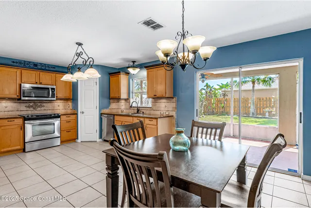 $435,000 | 1701 Brookshire Circle, Melbourne, FL 32904