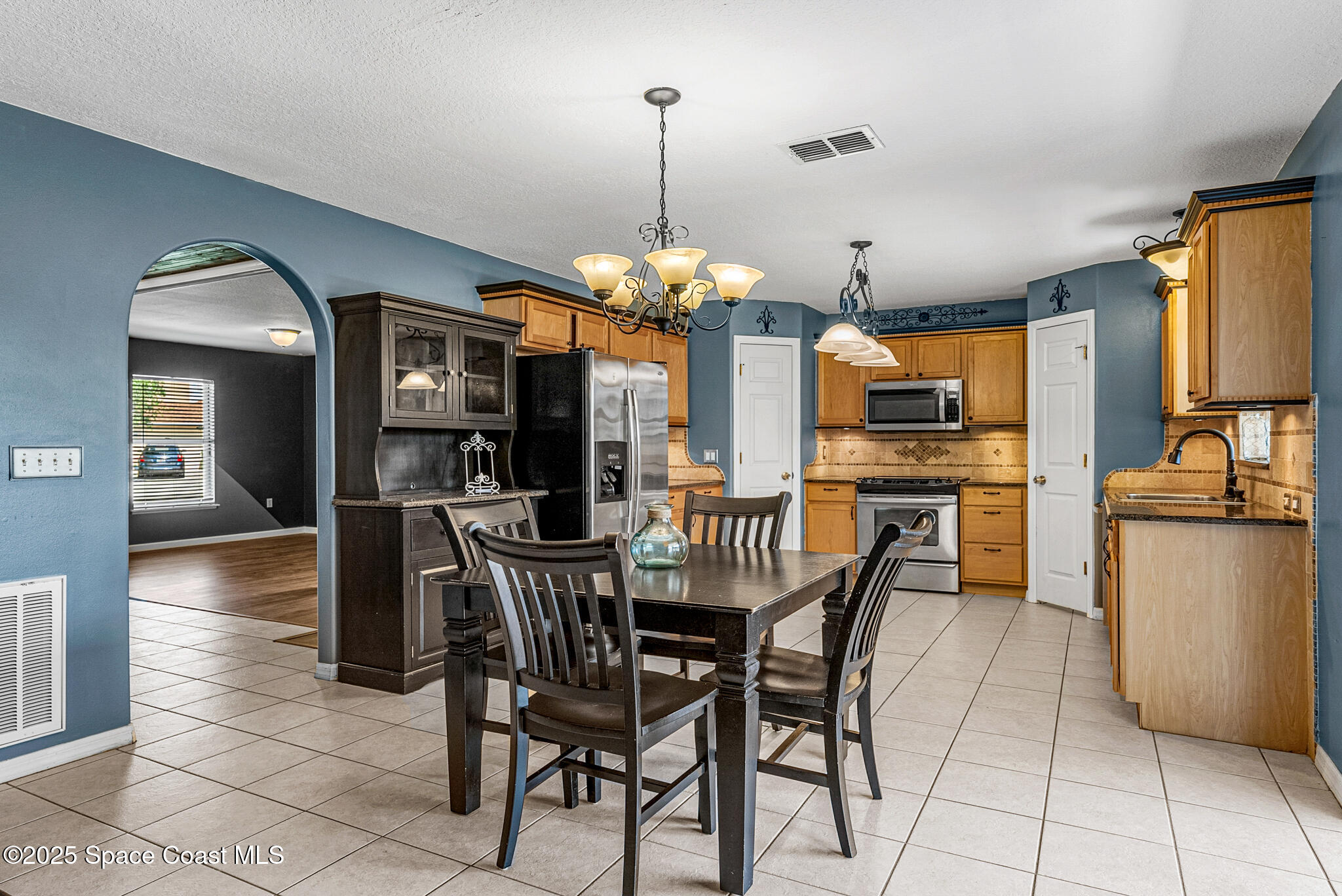 1701 Brookshire Circle Melbourne, FL 32904 - Photo 6 of 60 20250428 1701 Brookshire Cir West Melbou