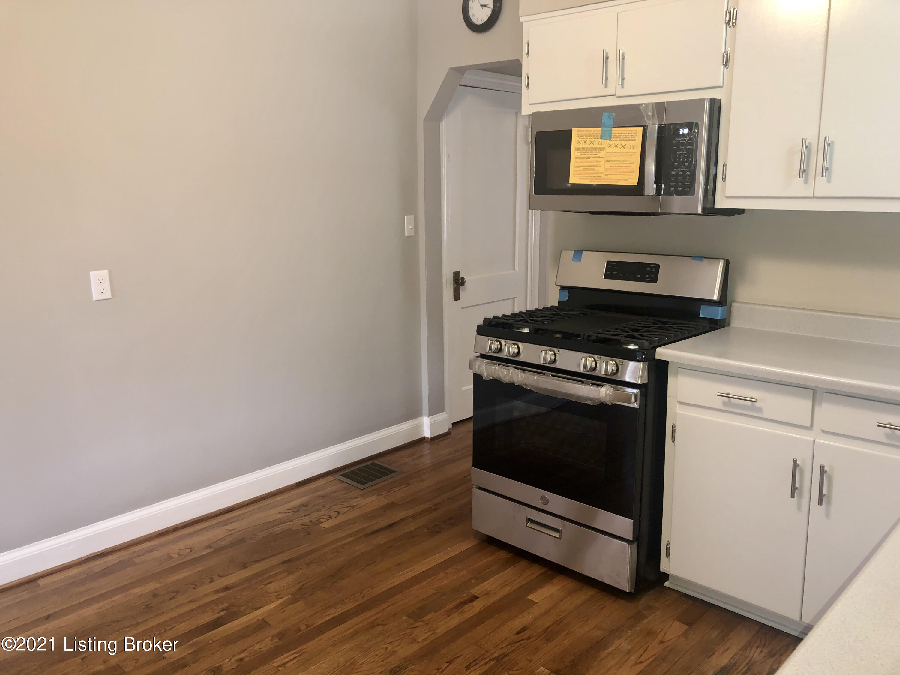 830 Palatka Road Louisville, KY 40214 - Photo 8 of 52 8E6AEA56-7891-4D53-A68F-A8499311614F