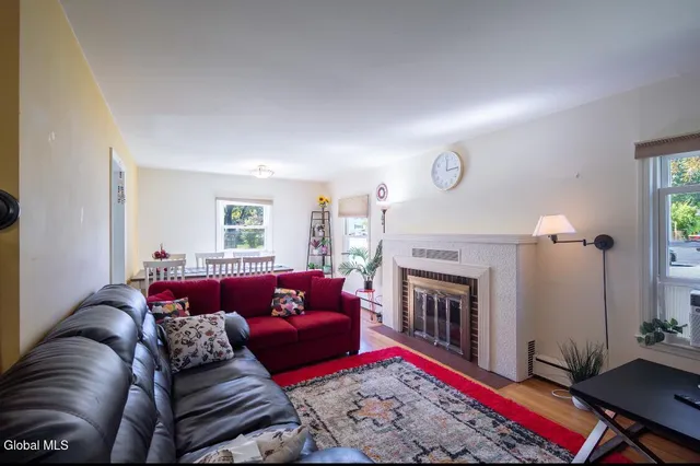 $283,000 | 16 Richland Drive, Glenville, NY 12302