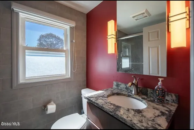 $282,000 | 16 Richland Drive, Glenville, NY 12302