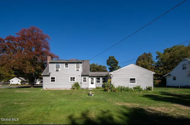 $283,000 | 16 Richland Drive, Glenville, NY 12302