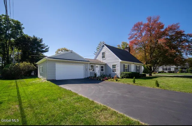 $283,000 | 16 Richland Drive, Glenville, NY 12302