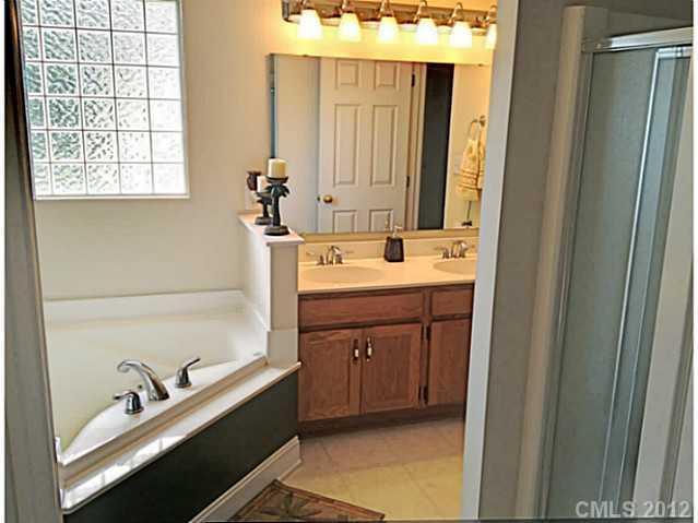 630 Maple Ridge Circle Salisbury, NC 28147 - Photo 10 of 16
