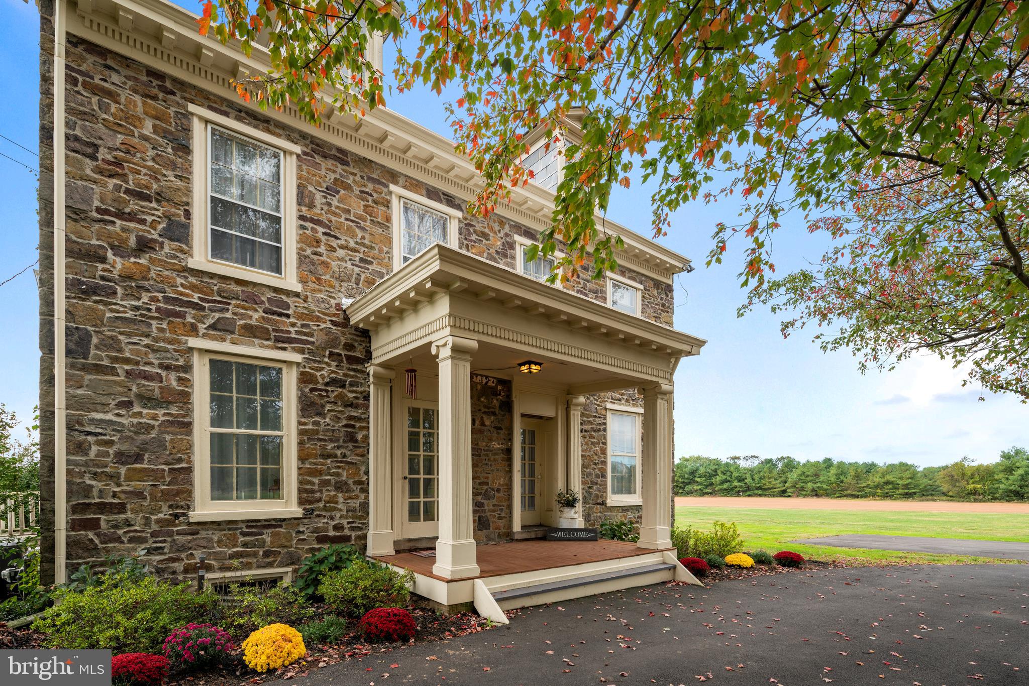 465 Durham Road Newtown, PA 18940 - Photo 2 of 48 Gallery Image 2