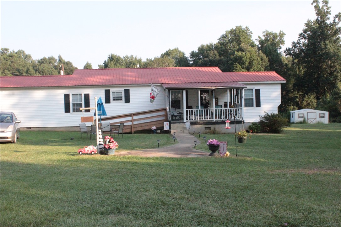 112 Murphy Hill Road Belton, SC 29627 - Photo 2 of 20