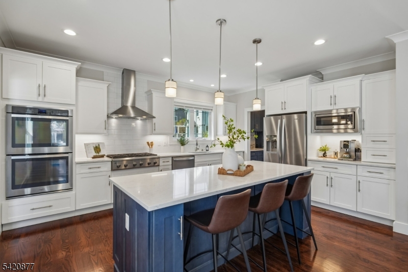 53 Madisonville Road Bernards, NJ 07920 - Photo 11 of 47