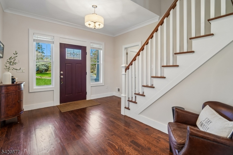 53 Madisonville Road Bernards, NJ 07920 - Photo 4 of 47