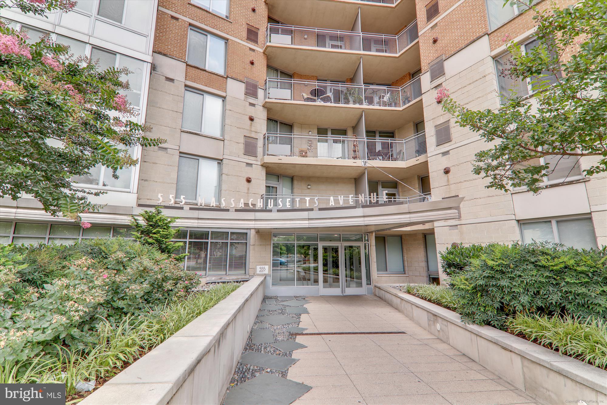 555 Massachusetts Avenue Northwest, Unit 917 Washington, DC 20001 - Photo 22 of 22 front view of a building