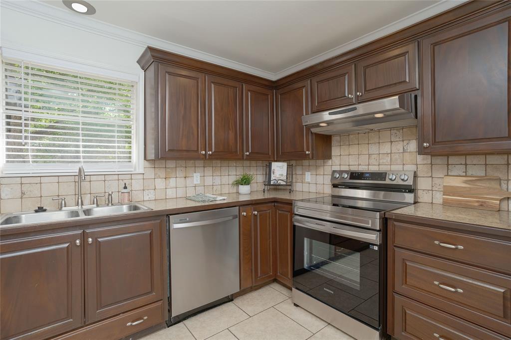 3999 Speegleville Road Waco, TX 76712 - Photo 7 of 34 Well appointed kitchen, with new dishwasher and range.