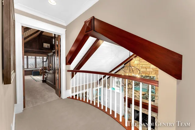 $5,995,900 | 19201 North Shore Drive, Spring Lake, MI 49456