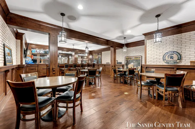 $5,995,900 | 19201 North Shore Drive, Spring Lake, MI 49456