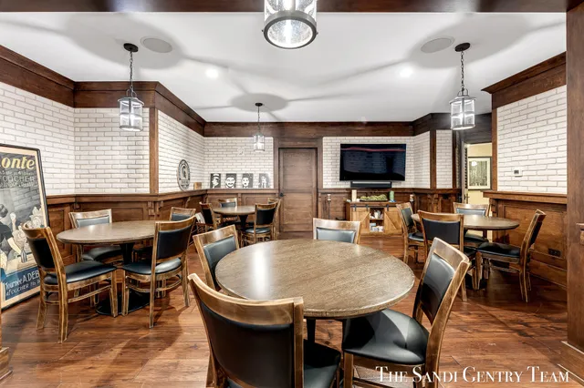 $5,995,900 | 19201 North Shore Drive, Spring Lake, MI 49456