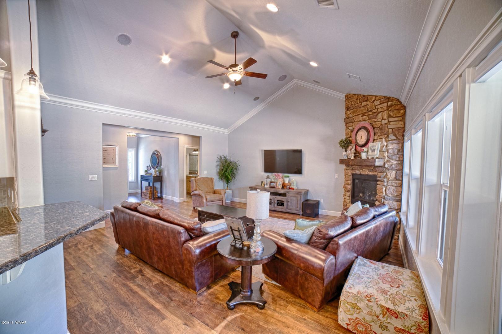 3021 West Alpine Rdg Road Show Low, AZ 85901 - Photo 3 of 31 Gallery Image 3