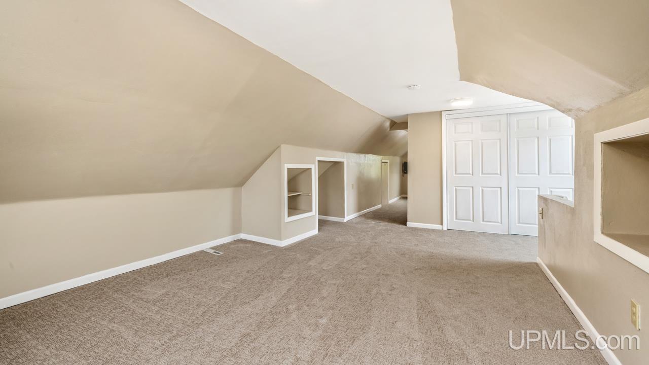 424 Maple Street Kingsford, MI 49802 - Photo 15 of 37