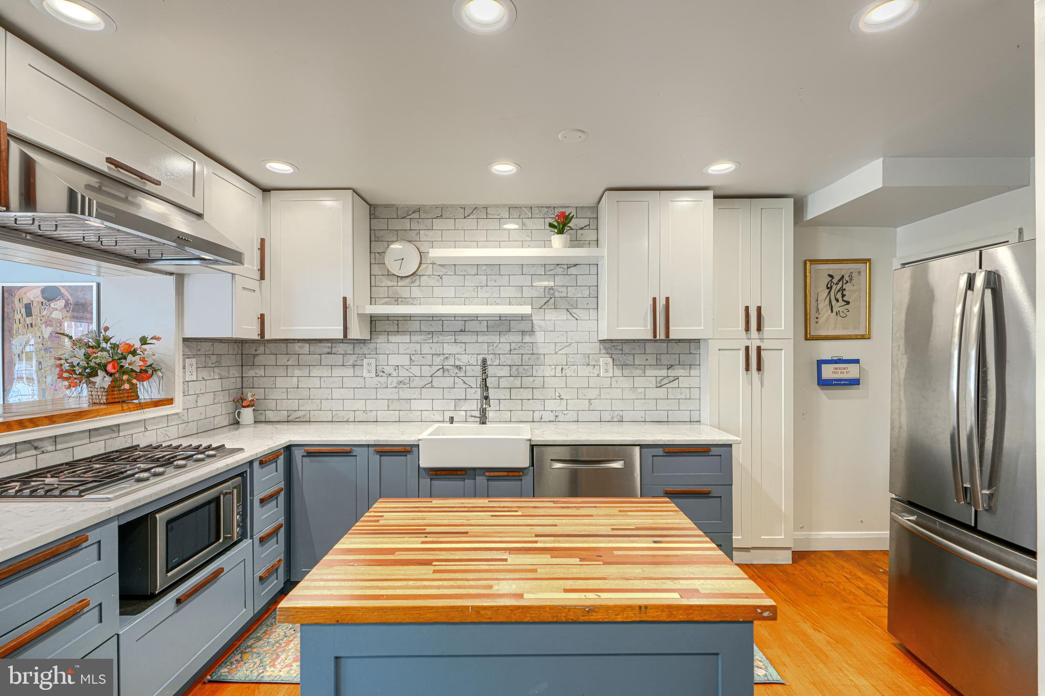 1627 Aberdeen Road Towson, MD 21286 - Photo 13 of 65 Custom cabinets