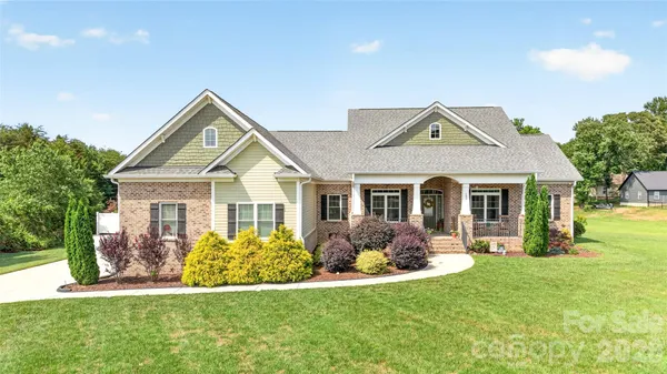 $700,000 | 107 Buffalo Creek Drive, Statesville, NC 28677