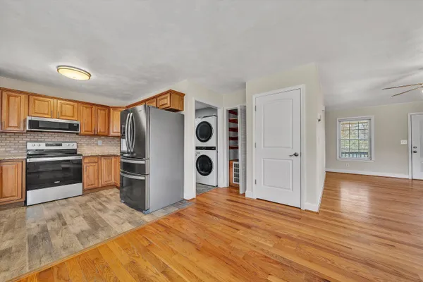 $499,950 | 175 White Deer Trail, New Castle, VA 24127