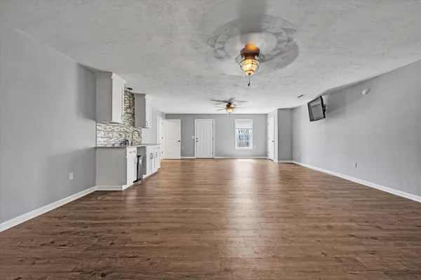 $499,950 | 175 White Deer Trail, New Castle, VA 24127