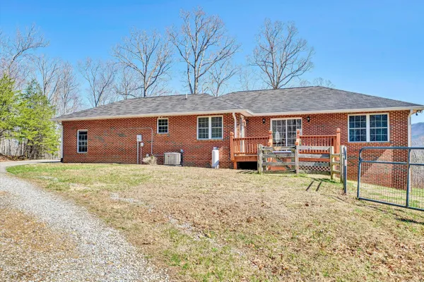 $499,950 | 175 White Deer Trail, New Castle, VA 24127