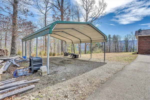 $499,950 | 175 White Deer Trail, New Castle, VA 24127